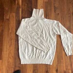 Size medium cream, cashmere, turtleneck, sweater, like new